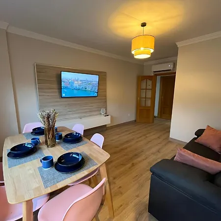 Junto A La Feria Con 2 Y Aire Acondicionado Apartment *