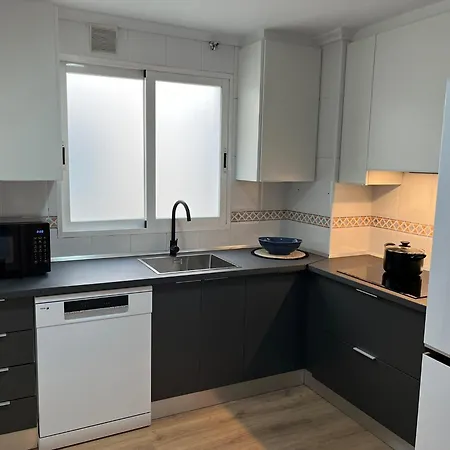 Junto A La Feria Con 2 Y Aire Acondicionado Apartment *